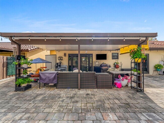 Building Photo - 15805 SW 79th Terrace