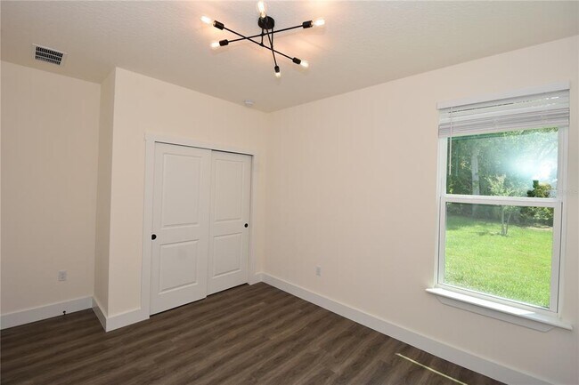 Building Photo - 100 White Hall Dr