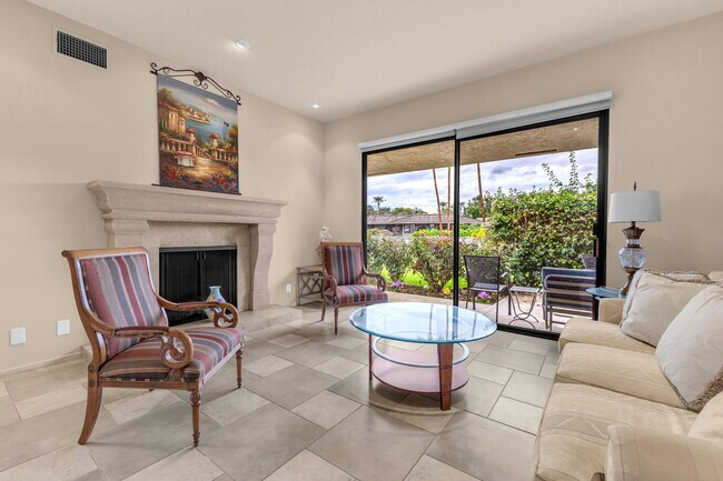 Building Photo - 31 Stanford Dr