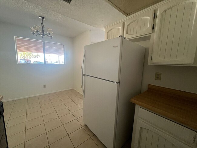 Building Photo - 4207 Calle Barona