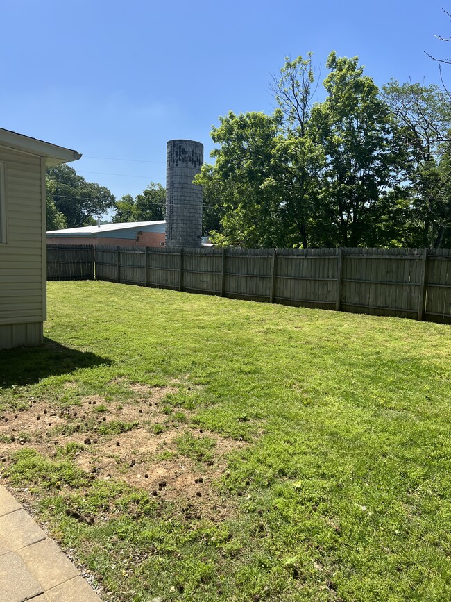 Building Photo - 2745 Apple Orchard Dr NW