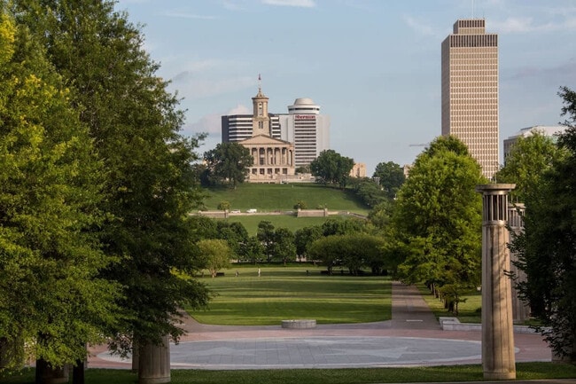 Building Photo - 1332 3rd Ave N