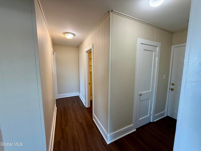 Building Photo - 751 Hudson Ave