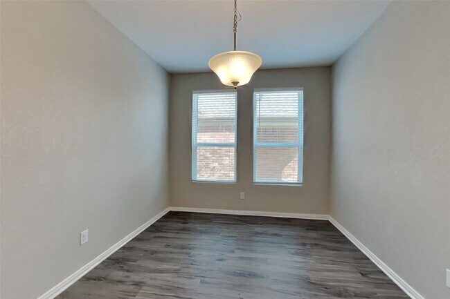 Building Photo - 2544 Elm Crossing Trail