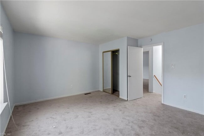 Building Photo - 636 Ocean Lakes Dr