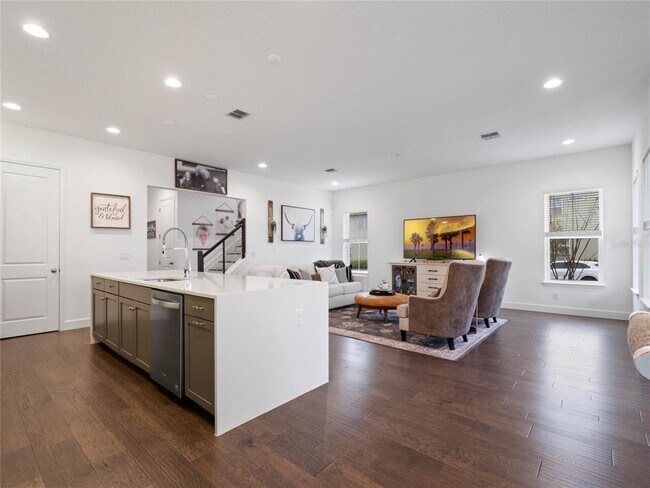 Building Photo - 13402 Stoddart Ave
