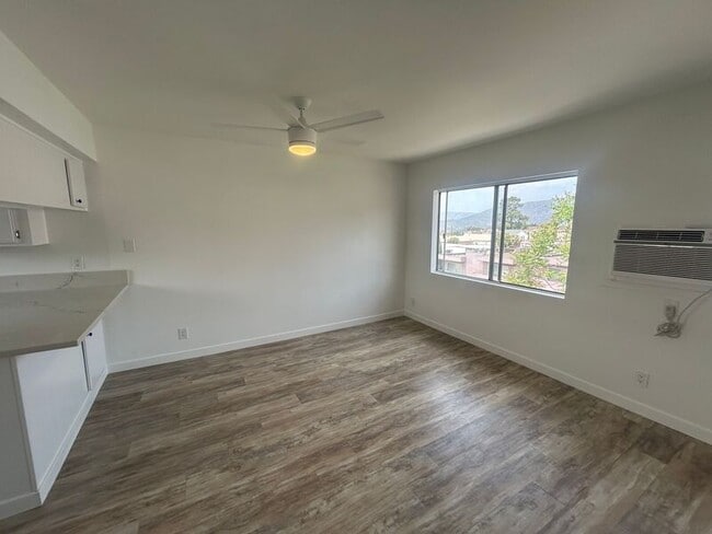Building Photo - 10237 Tujunga Canyon Blvd