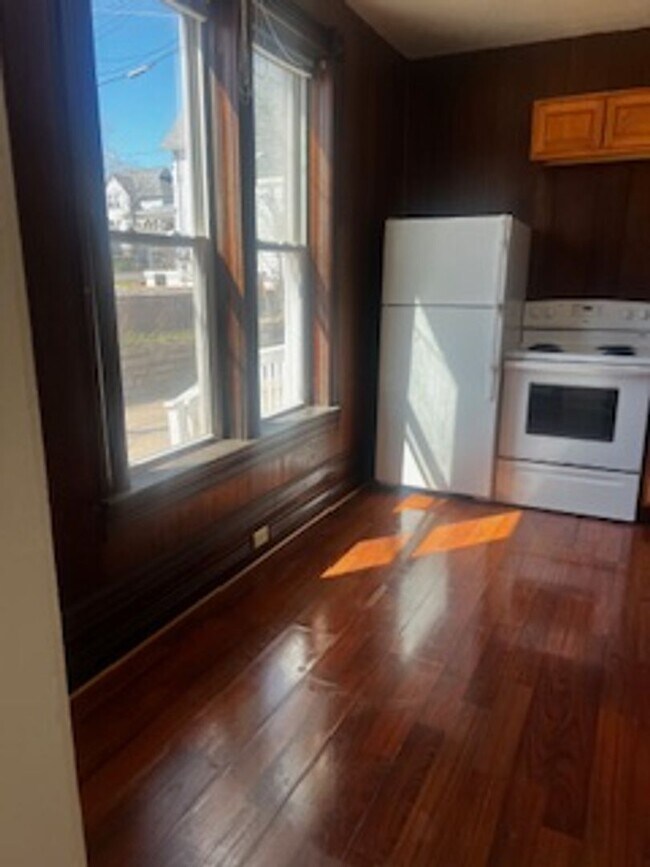 Building Photo - 809 N 3rd St