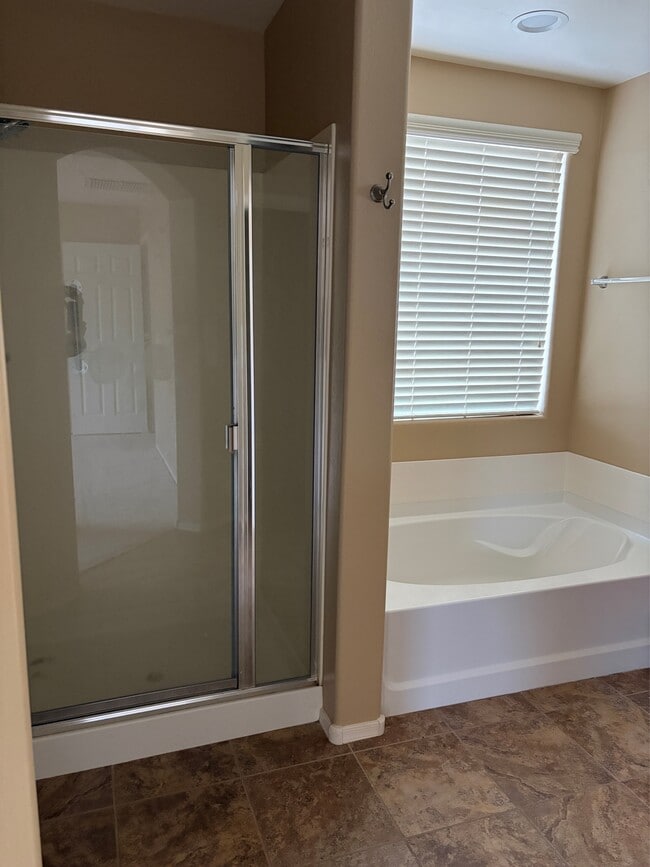 Building Photo - 18338 El Buho Pequeno