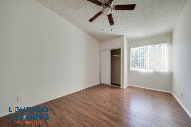 Building Photo - 1325 N Harvard Blvd