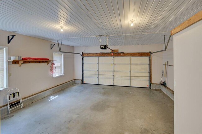 Building Photo - 34 Deer Run