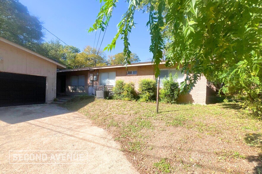 Building Photo - 3347 Navajo Pl