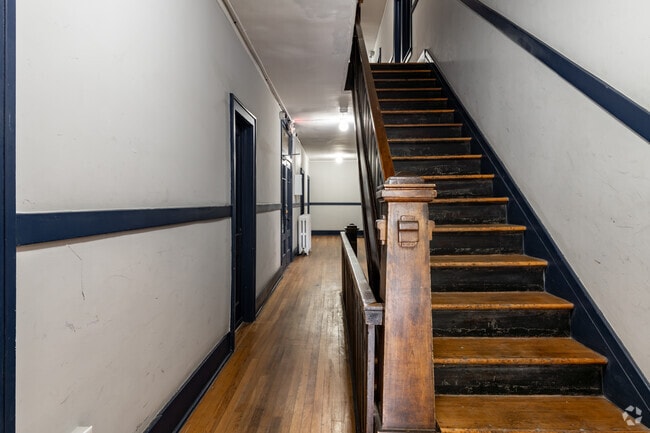 Interior Staircase - The Keyes