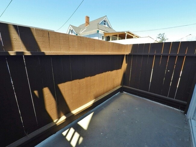 Building Photo - 1007 62nd St