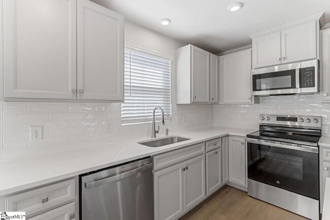 Building Photo - 1130 Bulrush Dr