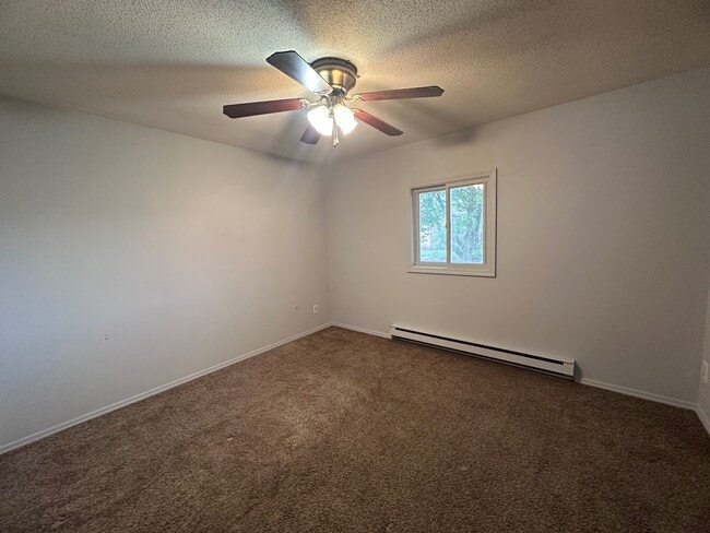 Building Photo - 408-4 Main-W