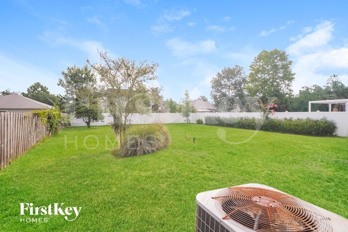 Building Photo - 217 Cezanne Cir