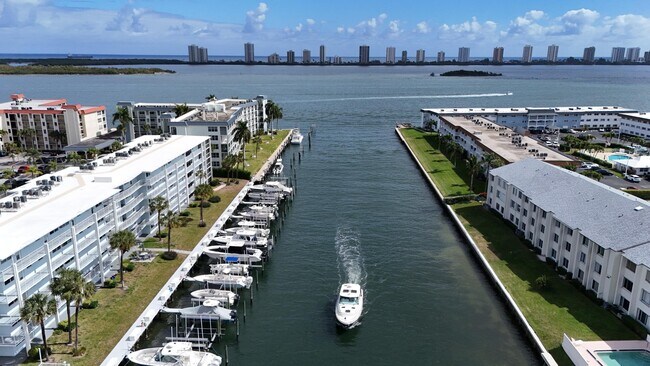 Building Photo - 104 Paradise Harbour Blvd