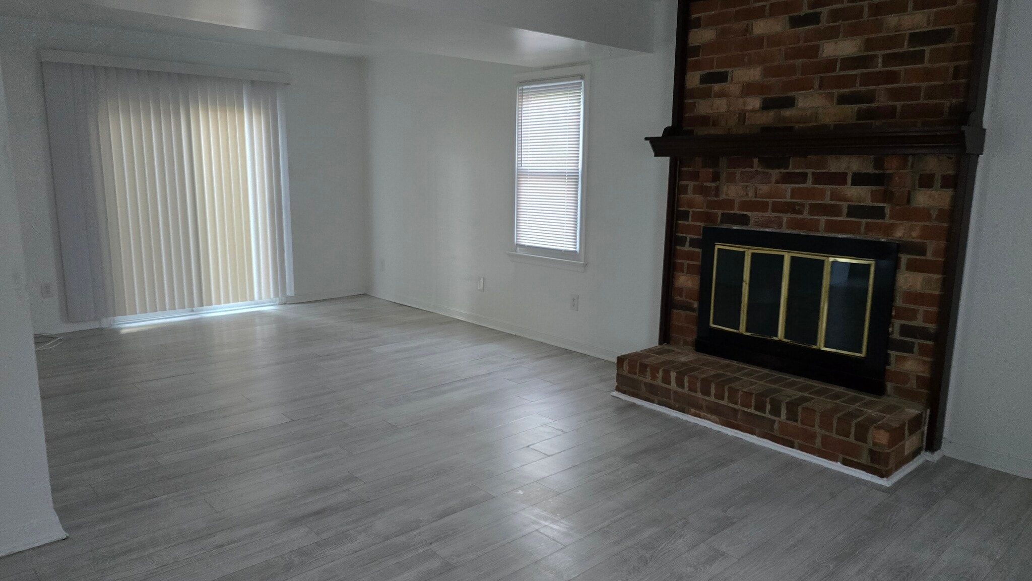 Family Room - 510 Besler Ln