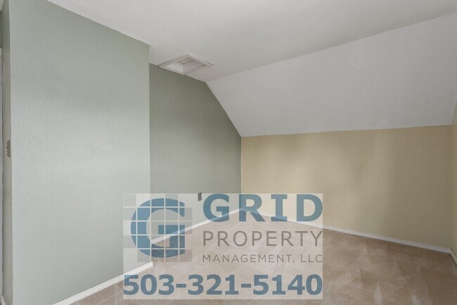Building Photo - Spacious 3 Bedroom, 2 Bath Craftsman - Creston Park Neighborhood - A Must See!