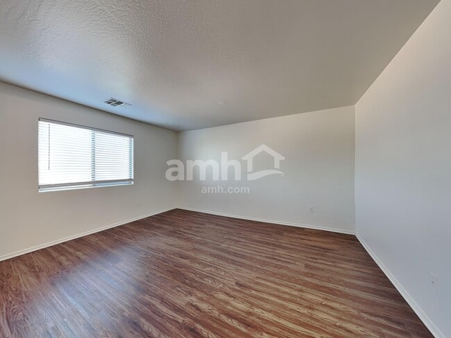 Building Photo - 33335 N Hidden Canyon Dr