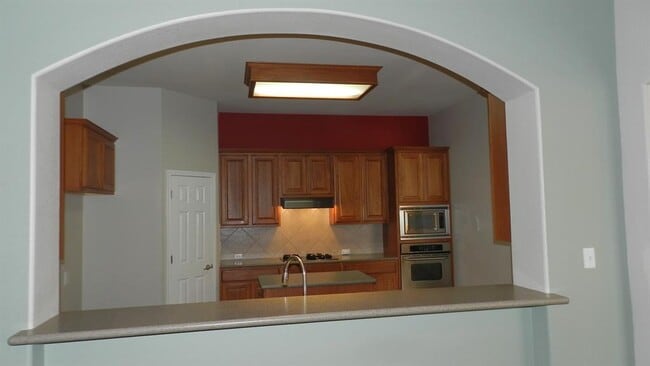 Building Photo - 613 Hickory Run Dr