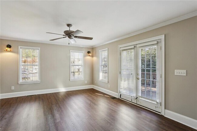 Building Photo - 22 Peachtree Hills Ave NE