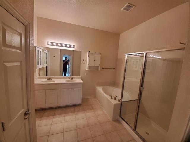 Building Photo - 12113 Durango Root Dr