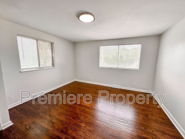 Building Photo - 1333 N 47th St