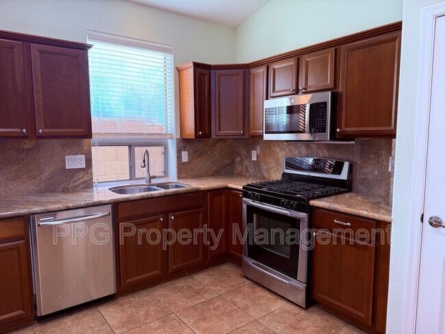 Building Photo - 18252 W Buena Vista Dr