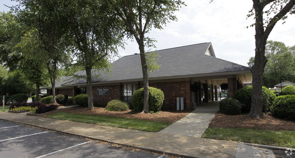Village Station 1712 India Hook Rd Rock Hill SC 29732 Apartment Finder