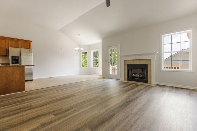 Building Photo - 4013 Kristen St