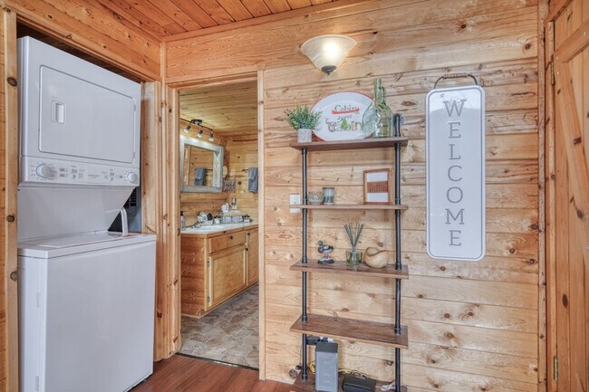 Building Photo - 5406 Henrys Lake Rd