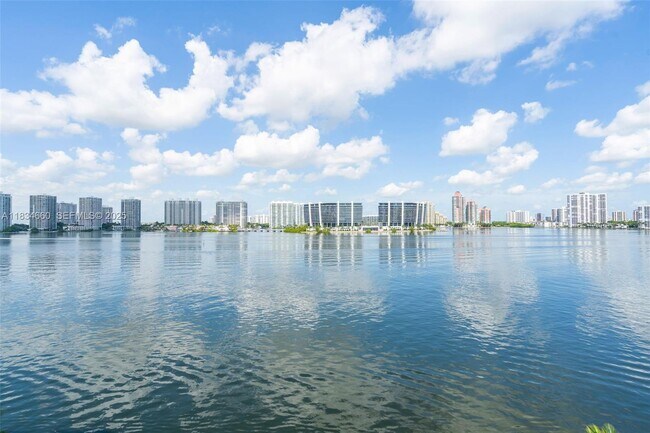 Building Photo - 18100 N Bay Rd