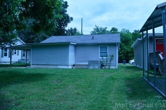 Building Photo - 805 Carden Ave