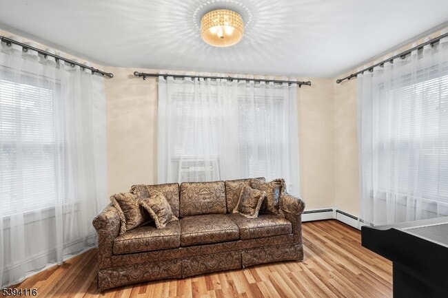 Building Photo - 10 Kenvil Ave