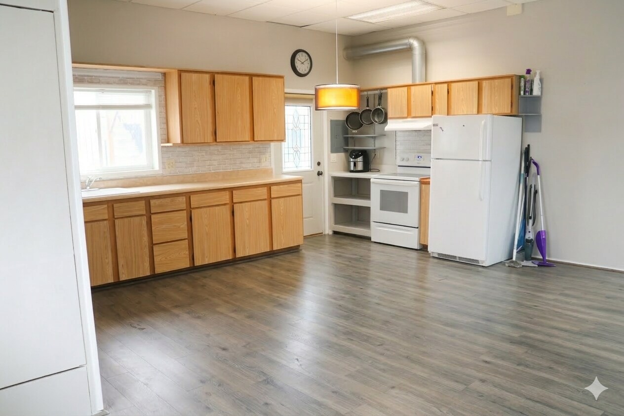 Building Photo - 318 107th St SW