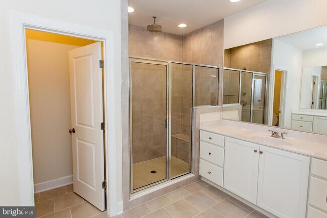 Building Photo - 23187 Hampton Oak Ter