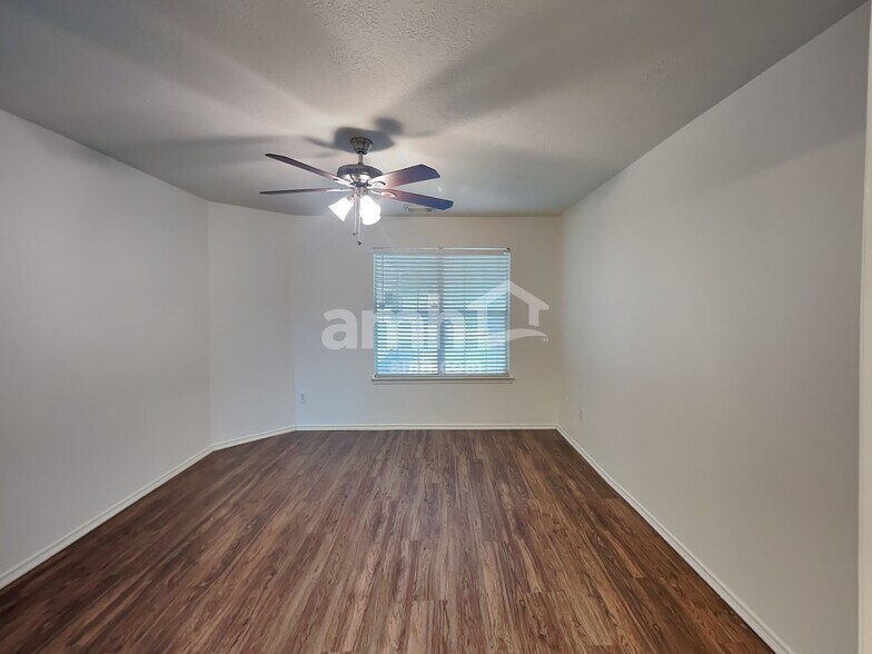 Building Photo - 24518 Cypresspark Glen Ln