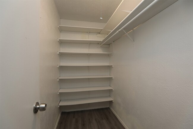 Building Photo - 24214 Wild Horses Ln