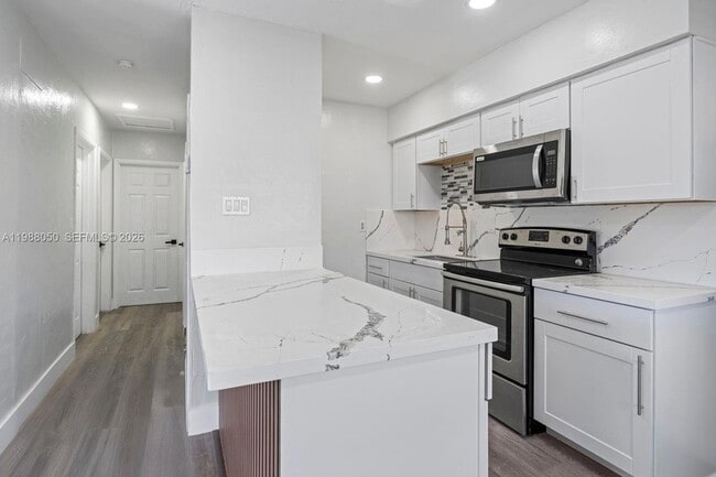 Building Photo - 15900 NW 18th Ave