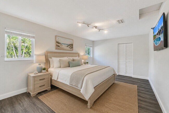 Building Photo - 3730 SW 47th Ct
