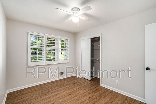 Building Photo - 175 Wavetree Dr