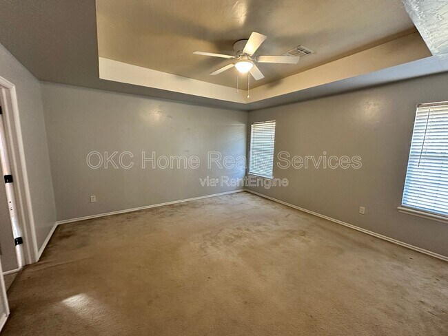 Building Photo - 4905 SE 55th St