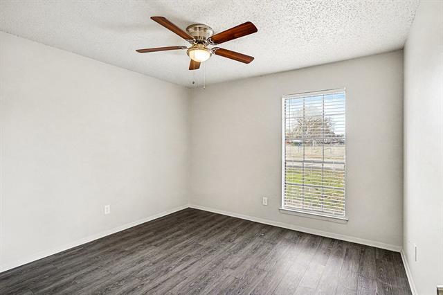 Building Photo - 2705 Warren Ln