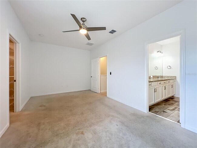 Building Photo - 12043 White Wave Point
