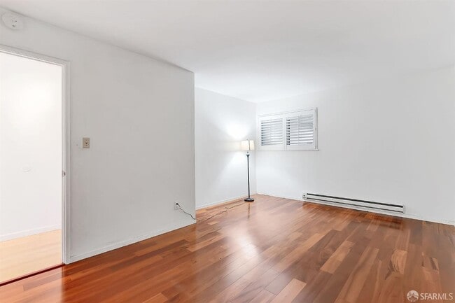 Building Photo - 655 Corbett Ave