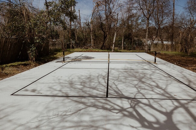 Building Photo - 1824 N 12th St