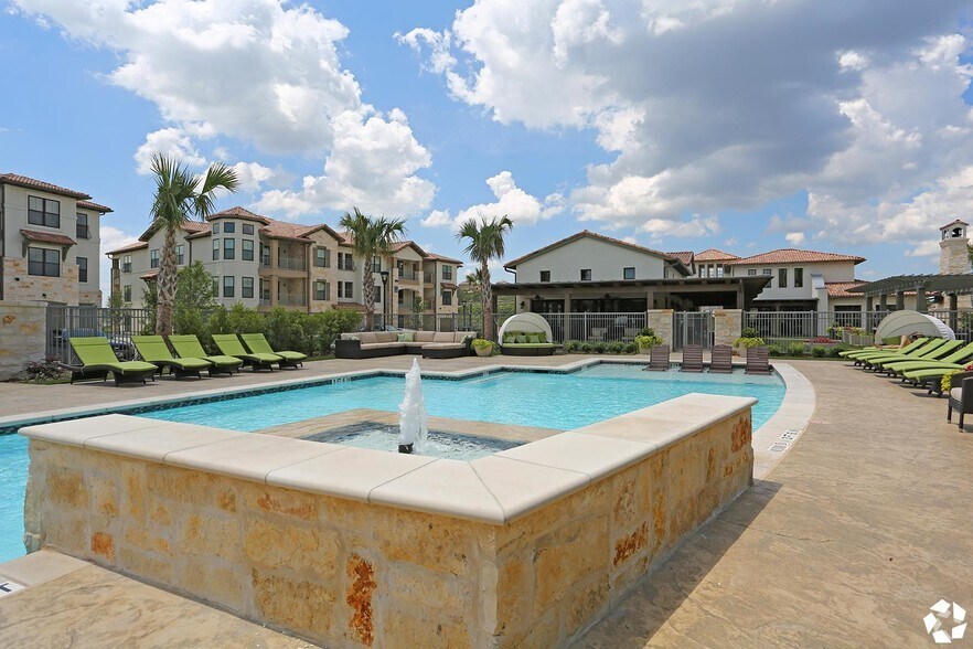 Marquis Cross Mountain 19414 Babcock Rd San Antonio TX 78255