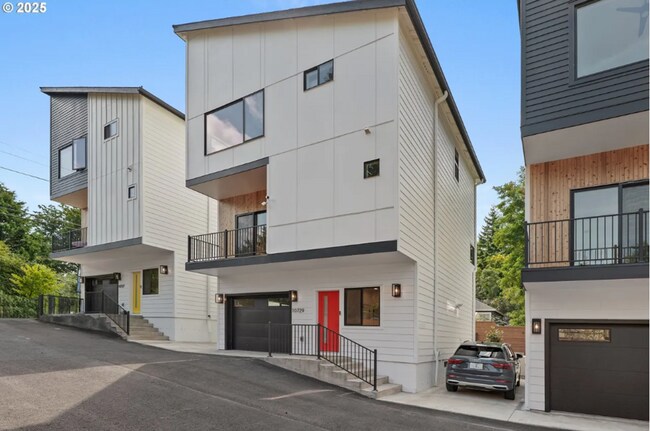 Building Photo - 3 Brand New Modern Urban 4 Bedroom 3 1/2 Bath Homes with Designer Finishes and Air Conditioning A...